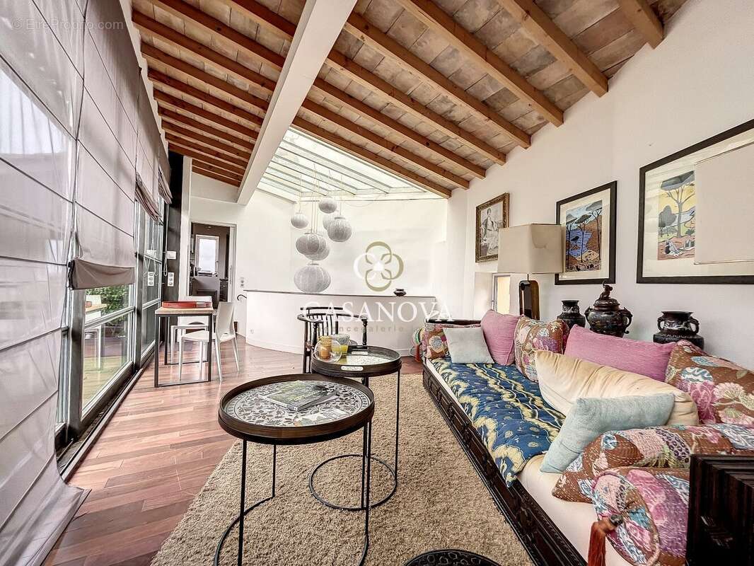 10 min BEZIERS Maison XVIIIe rénovée avec terrasses et garage - photo 2