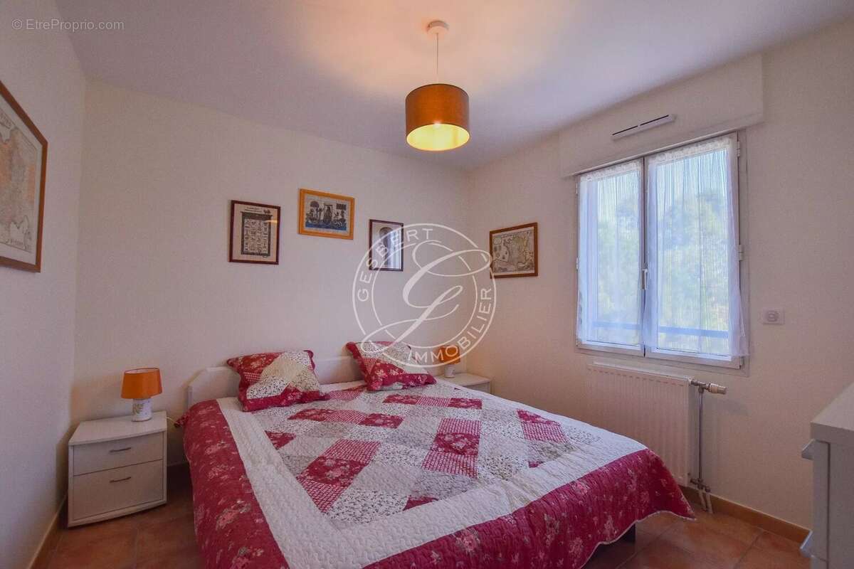 DRAGUIGNAN – Appartement T5 de 123 m² habitables avec véranda, ascenseur et parking privatif - photo 14