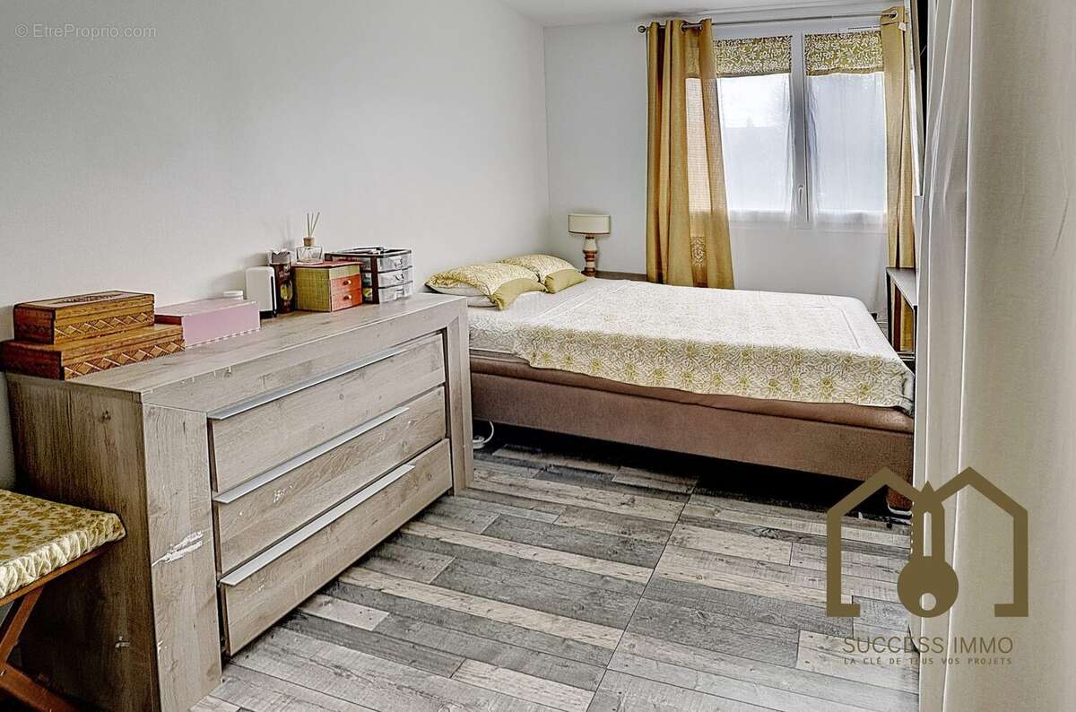 Appartement à BRON