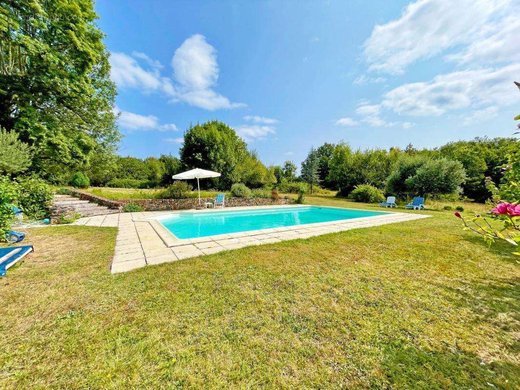 Maison à MAUZENS-ET-MIREMONT