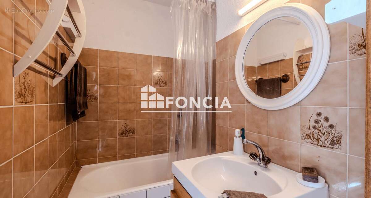 Appartement à DEMI-QUARTIER