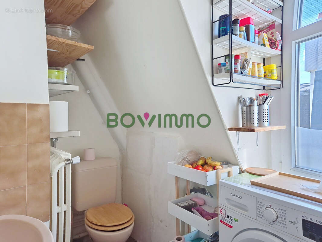 Exclusivié : Paris 16 FOCH - chambres de bonne séparées à rénover - Dernier étage avec ascenseur - photo 7