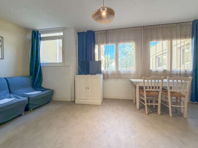 Appartement à LA LONDE-LES-MAURES