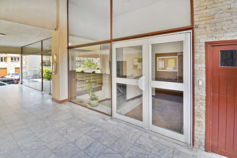 Appartement à PARIS-20E