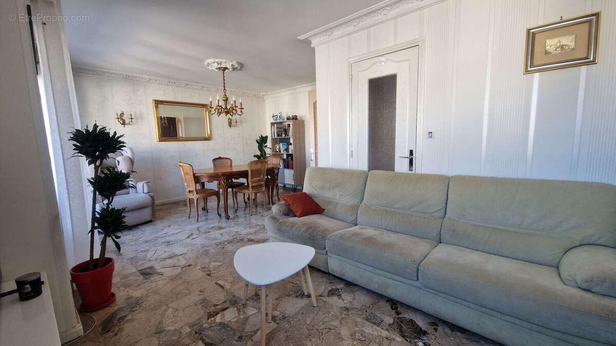 Maison à TASSIN-LA-DEMI-LUNE
