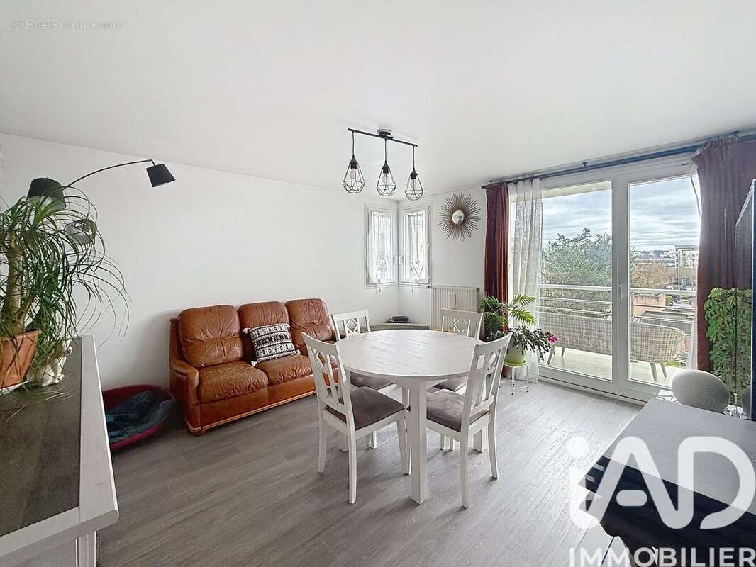 Photo 2 - Appartement à BONNEUIL-SUR-MARNE