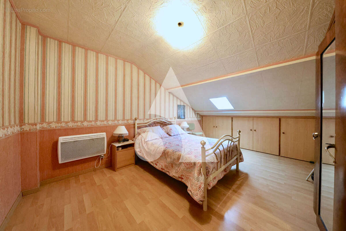 Maison à CORBEIL-ESSONNES