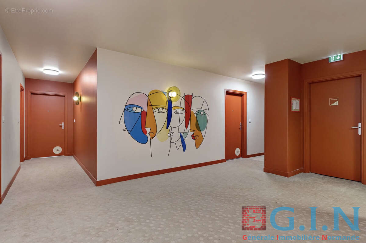 Appartement t4 / secteur est - photo 3