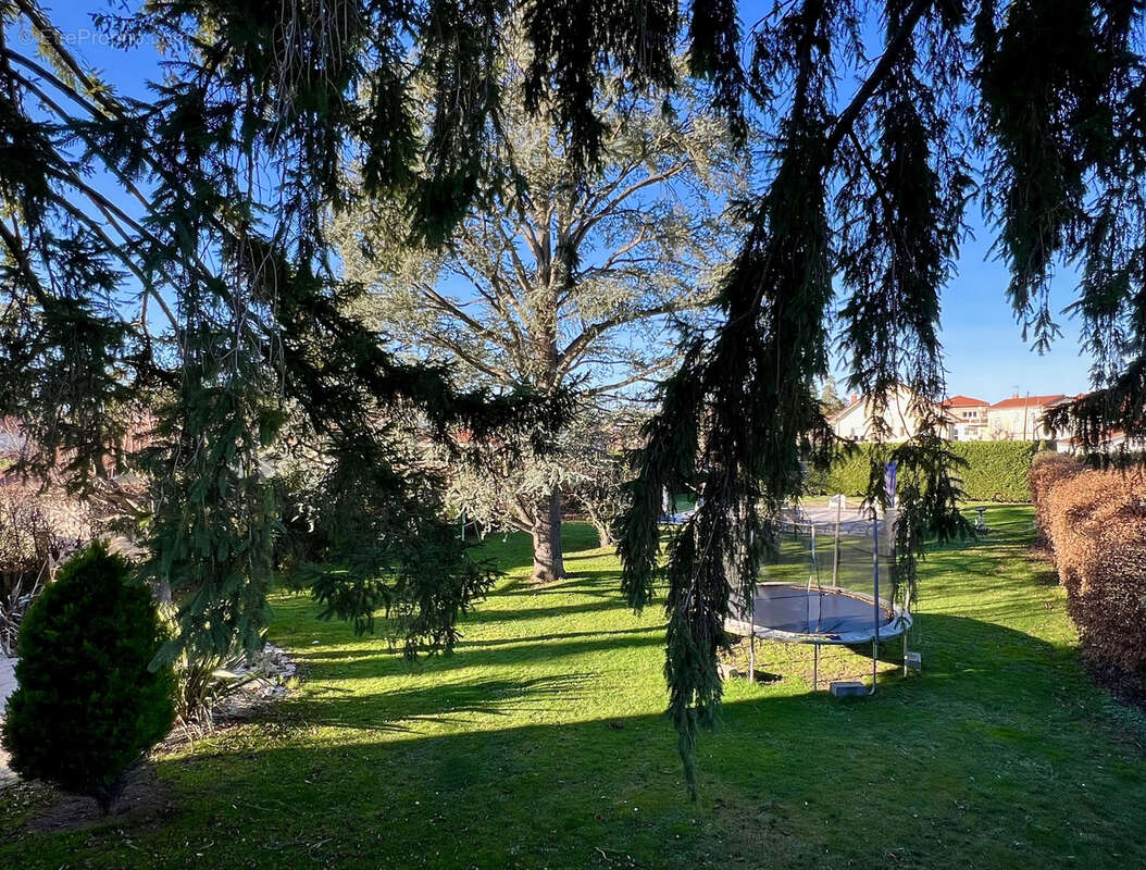 Maison à SAINT-JUST-SAINT-RAMBERT
