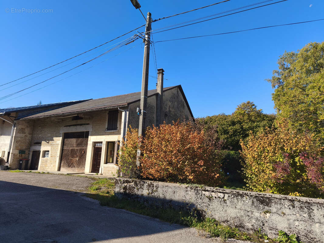 Maison à ARANC