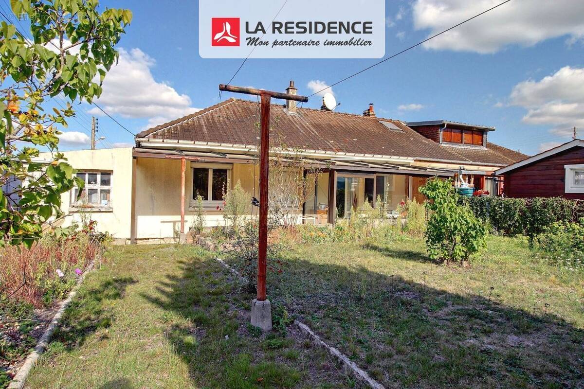 Maison à SAINT-ETIENNE-DU-ROUVRAY