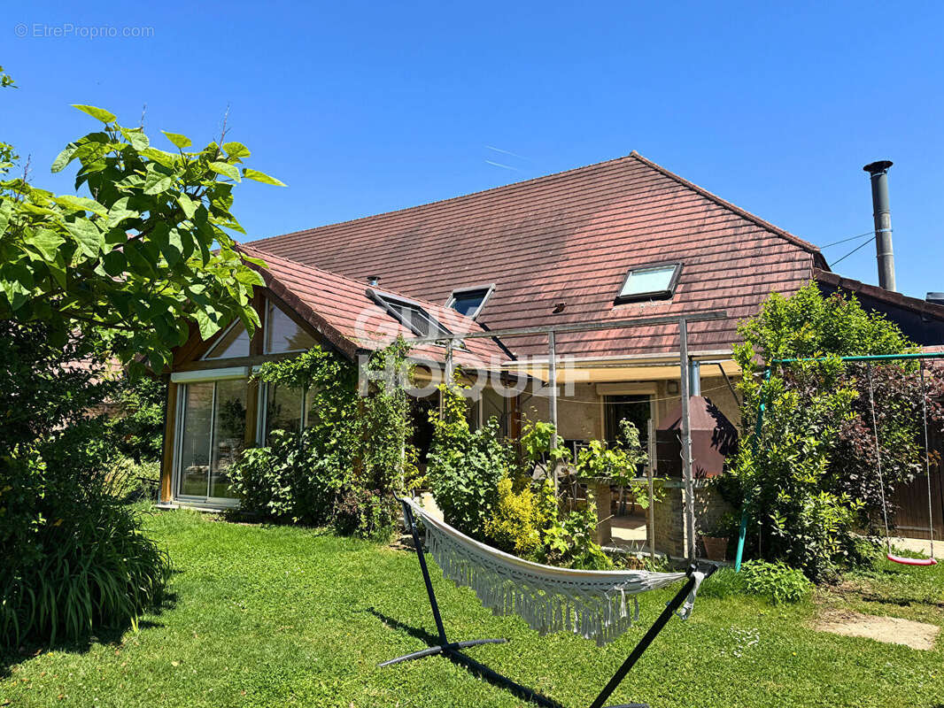 Maison et gite Oussieres 9 chambres - photo 18