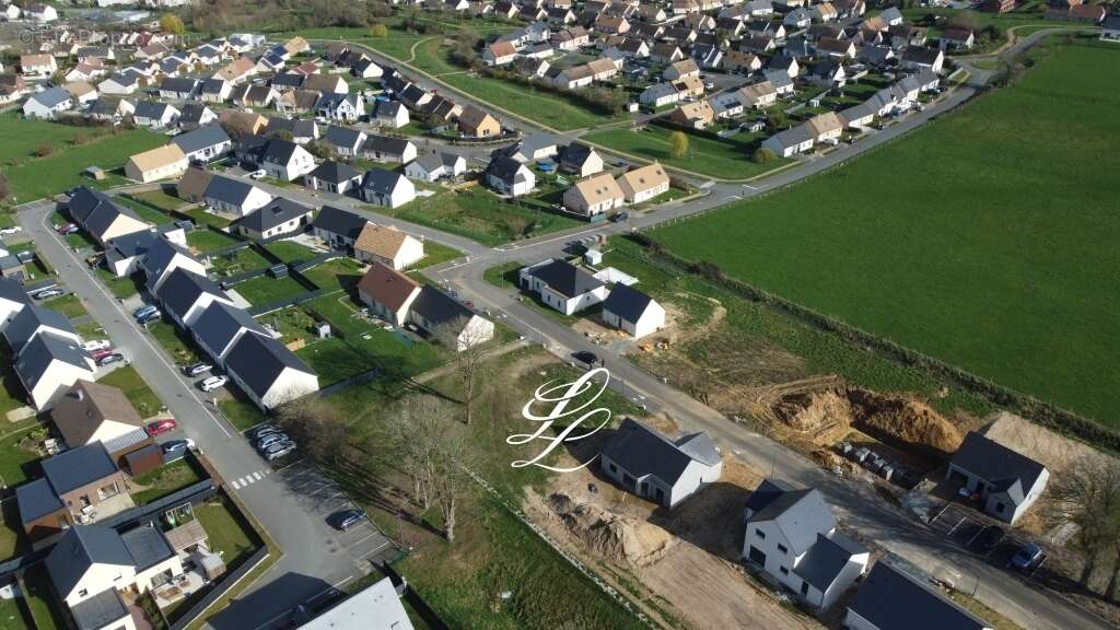 Terrain à LA SUZE-SUR-SARTHE