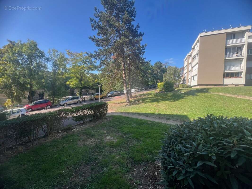 Appartement à CARRIERES-SUR-SEINE