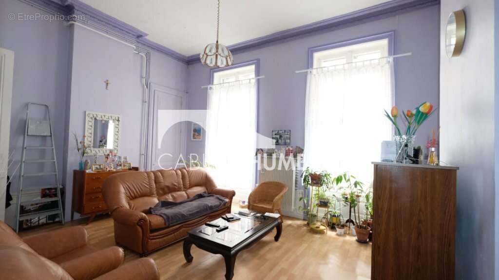 Appartement 57 m² à Saint-Etienne  - photo 4