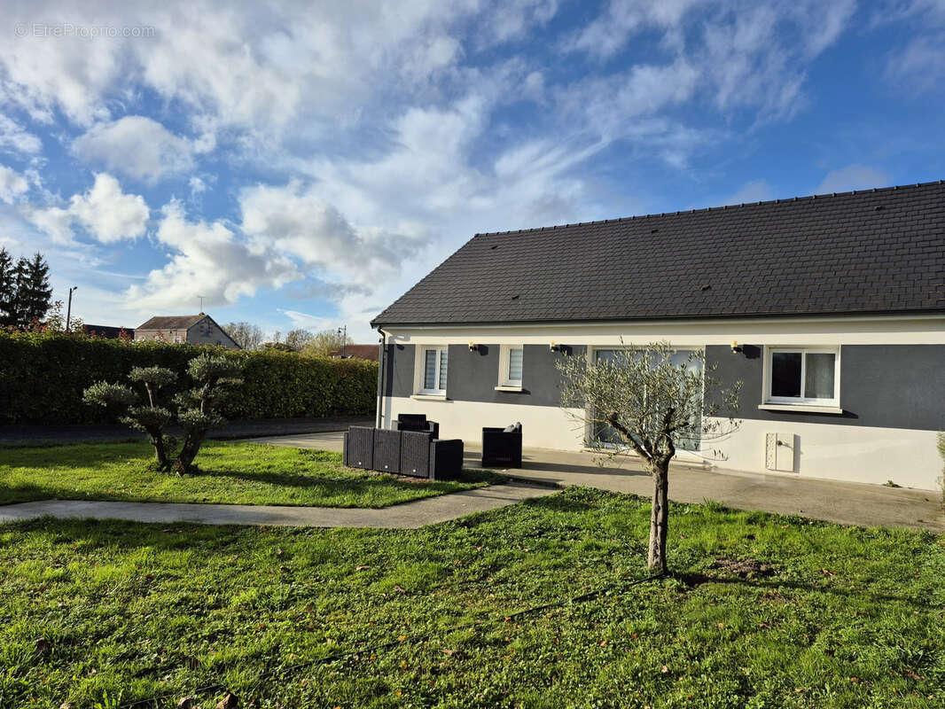 Maison à SAINT-ROMAIN-SUR-CHER