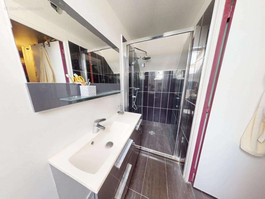 Maison à SAINTE-SAVINE