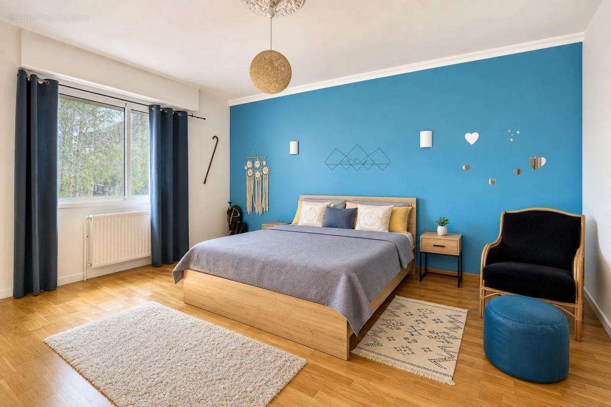 Maison de 8 pièces de 258 m² à Château-Gontier - photo 6