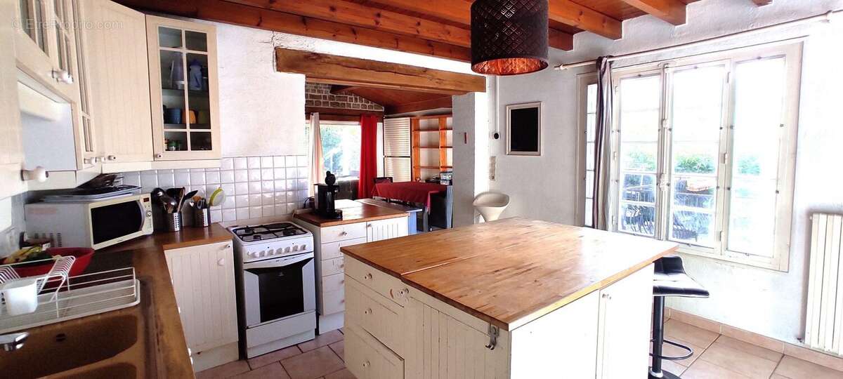 Maison à SAINT-CESAIRE