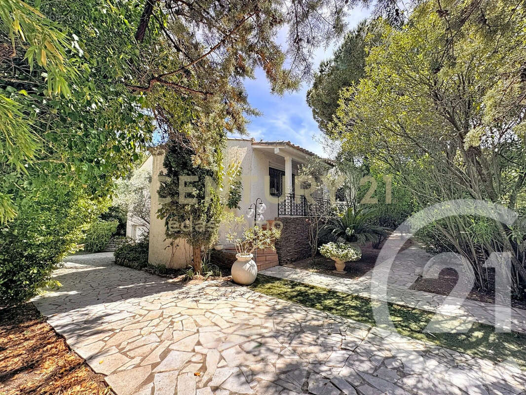 Maison 188 m² à Saint-Jean-De-Vedas  - photo 26