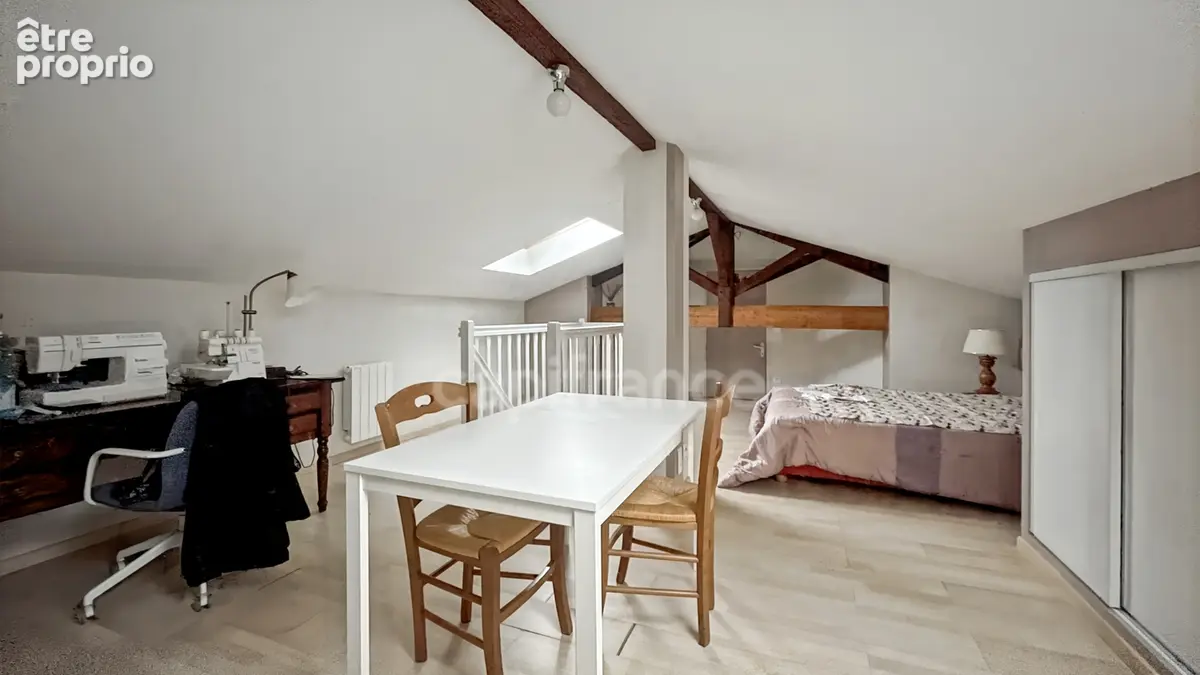 Bègles : Maison familiale en pierre, 5 chambres, jardin et carport - photo 12