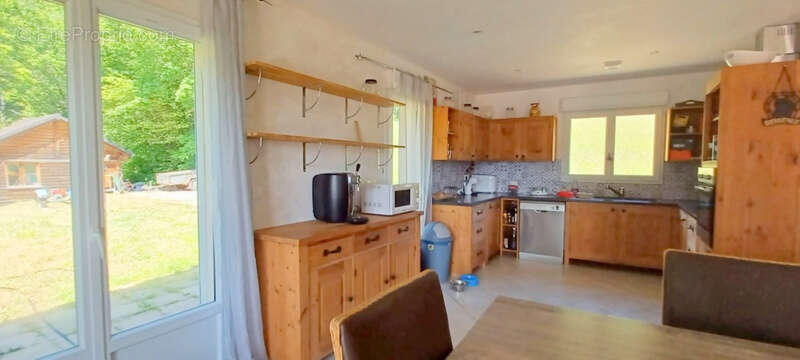 Appartement T5  avec Garage - photo 3
