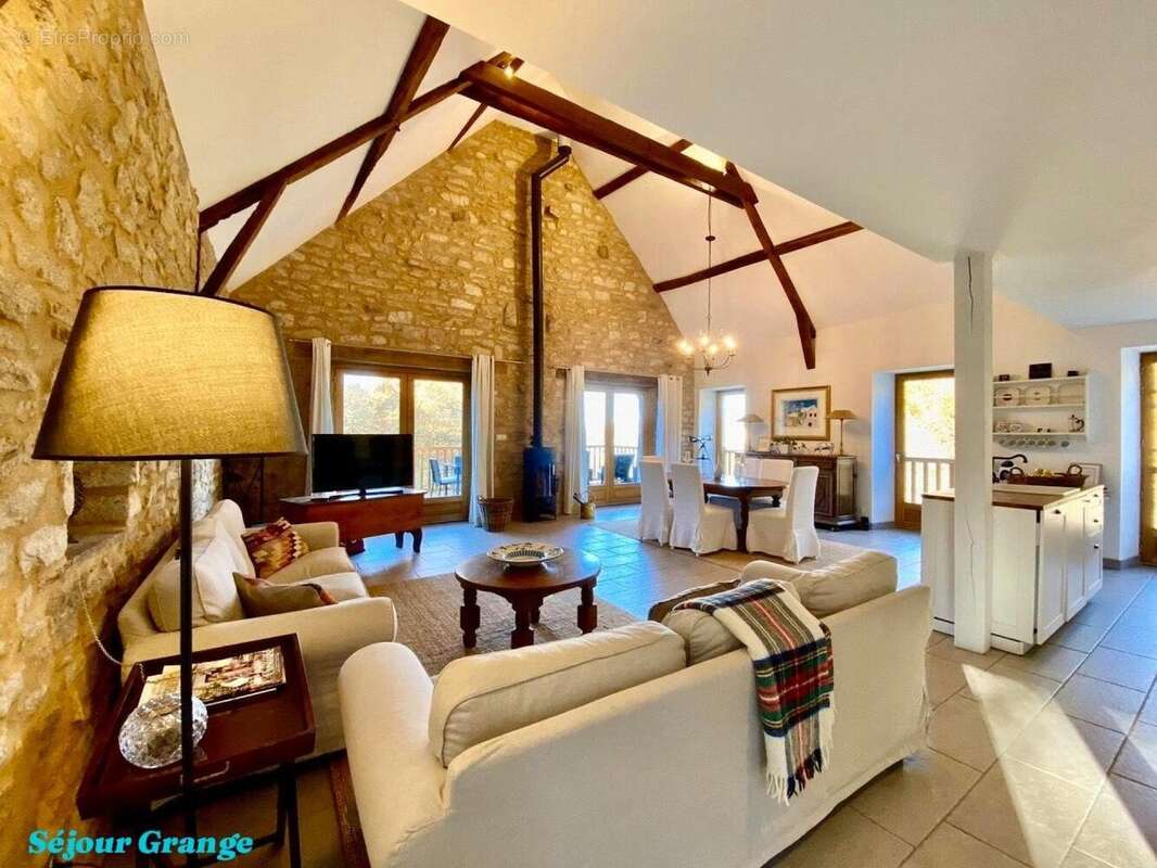 Photo 2 - Maison à GOURDON-MURAT