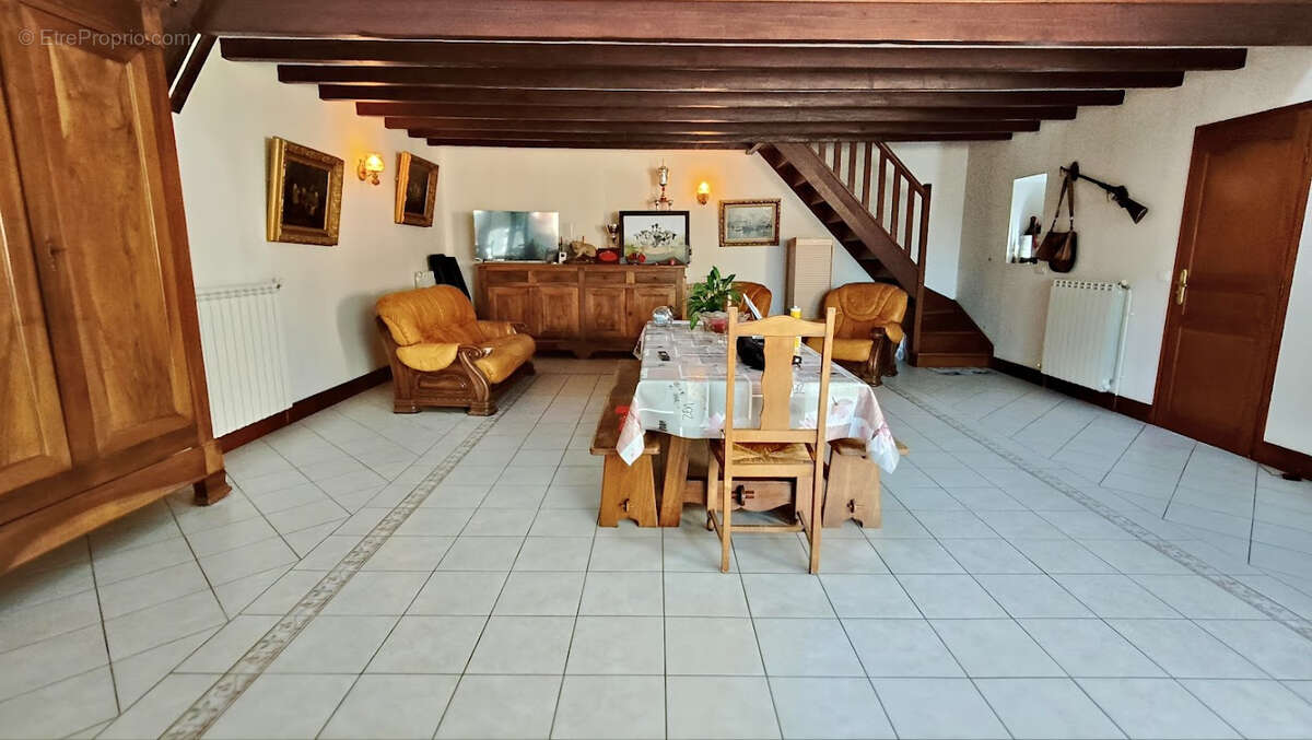 Maison en pierre de 131 m2   3 chambres   Jardin clos   Garage de 35 m2 - photo 16