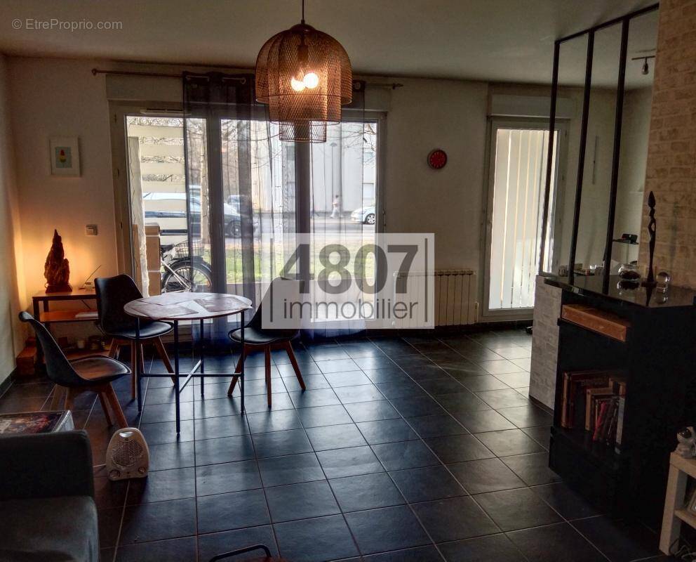 Appartement à SAINT-JULIEN-EN-GENEVOIS