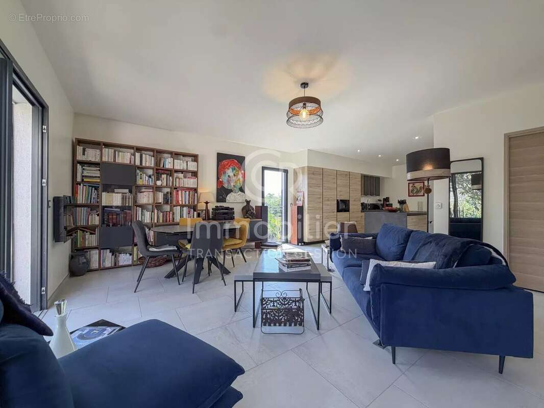 Cannes - Croix des Gardes - Maison neuve T3 - photo 6