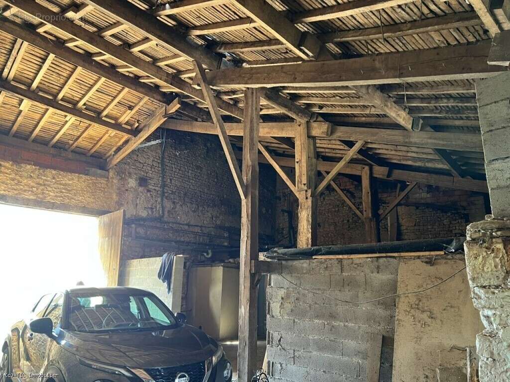 Maison à CELLEFROUIN