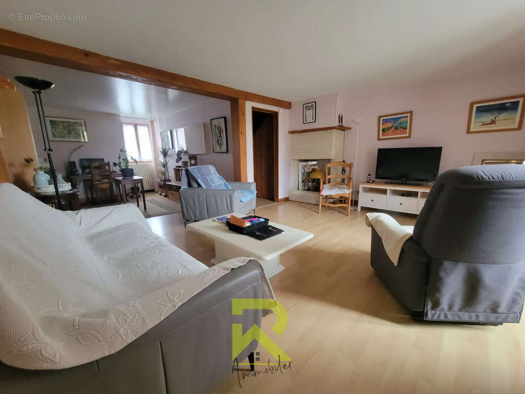 Maison à MEZERVILLE