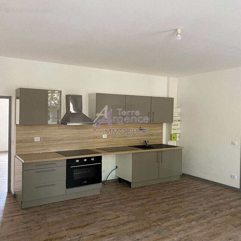 Appartement à BEAUCAIRE