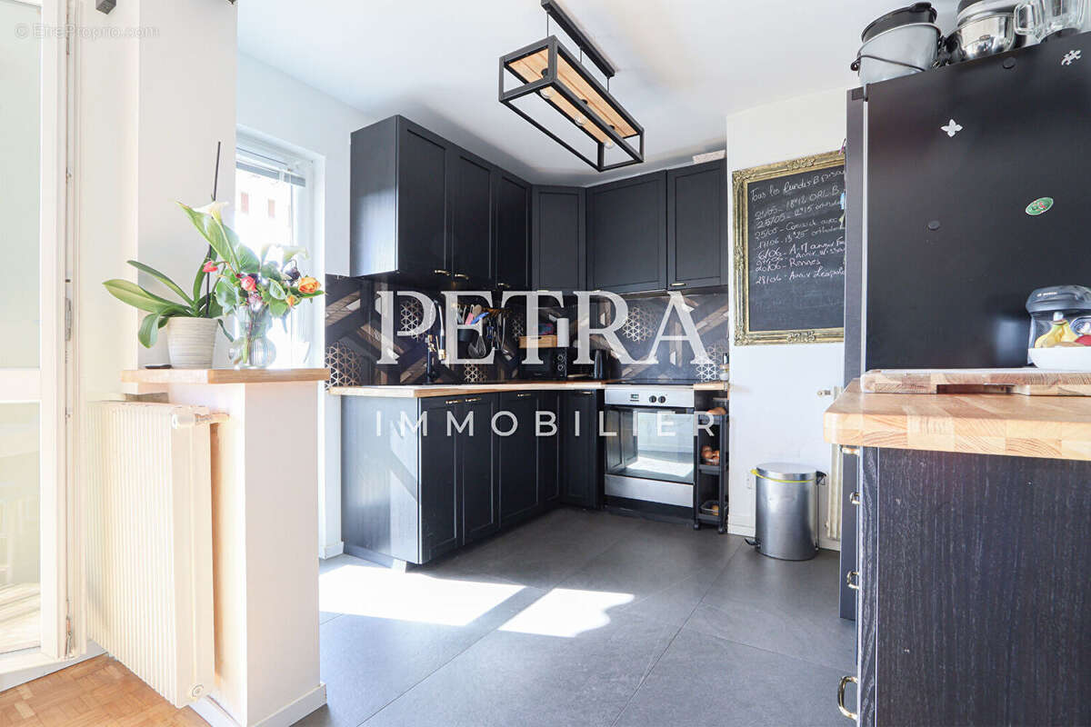 Appartement à FRESNES