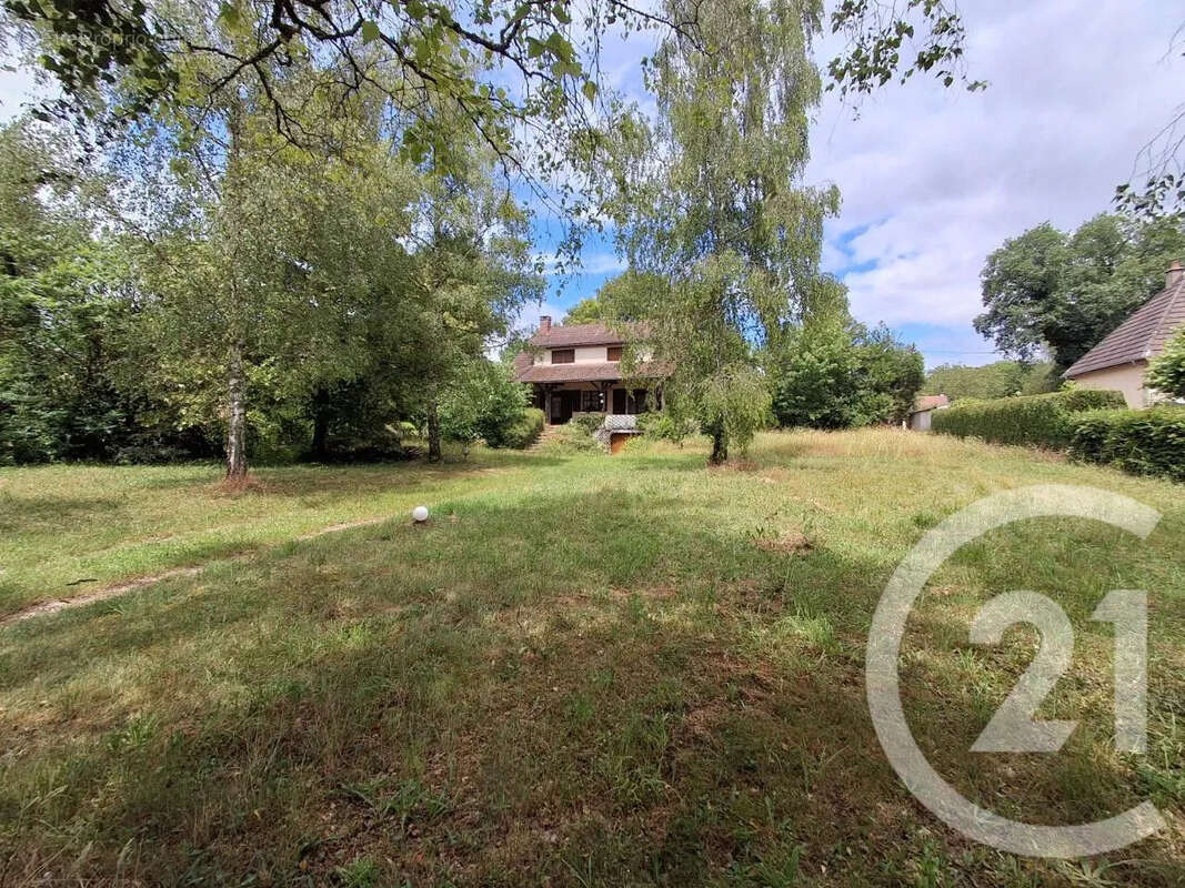 Maison 152 m² à Etais-La-Sauvin  - photo 2