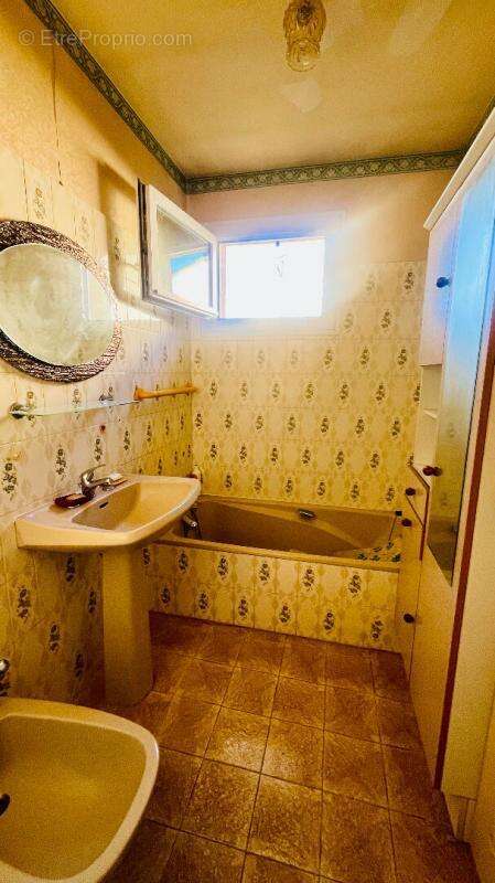 Maison à BLAYE-LES-MINES