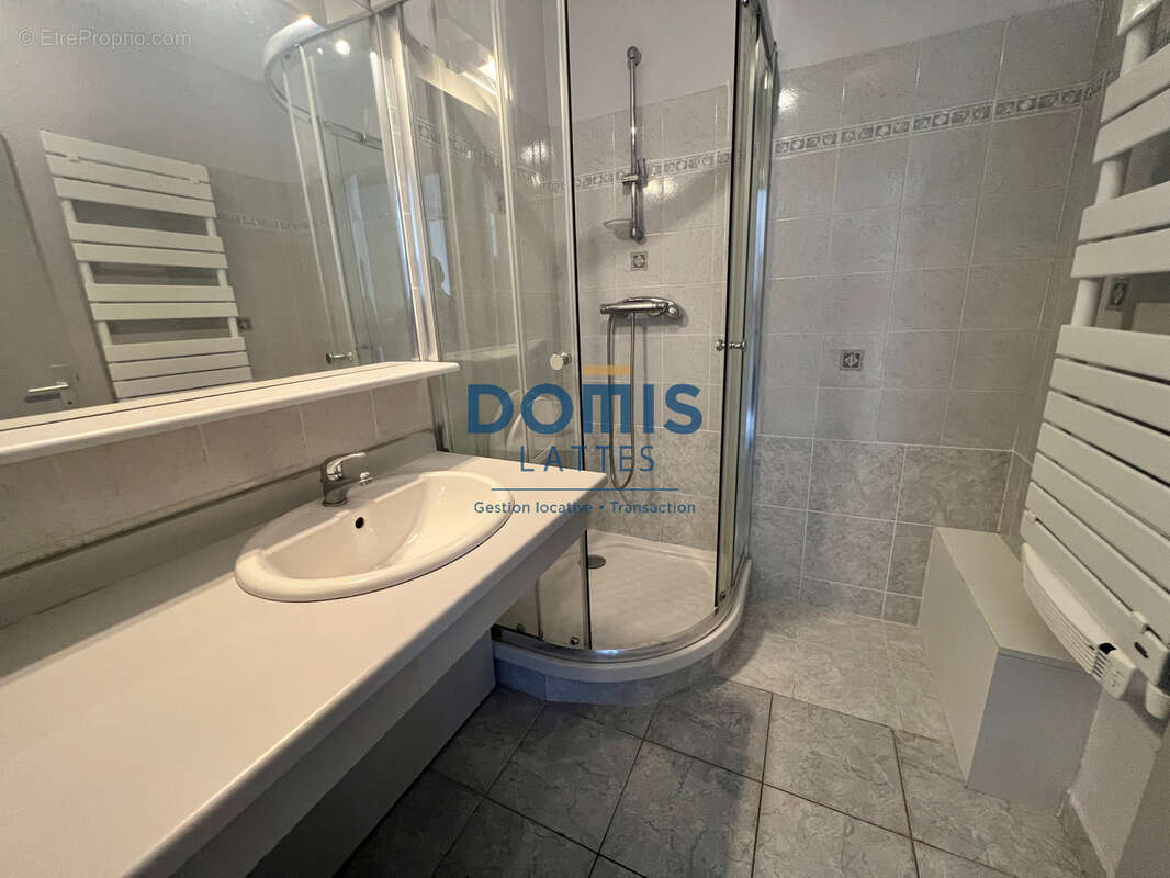 Appartement à LATTES