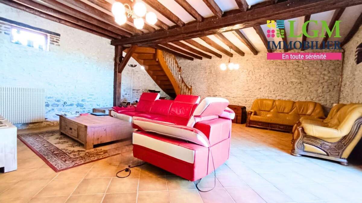 Maison à SELOMMES