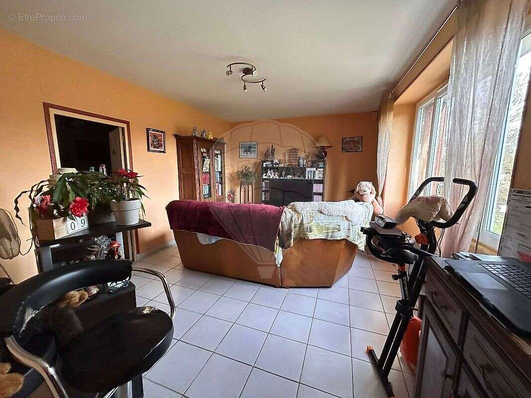 Maison à BEAUMONT-LA-FERRIERE