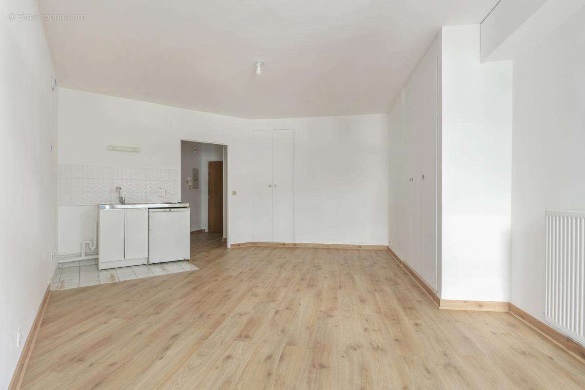 Appartement à LEVALLOIS-PERRET