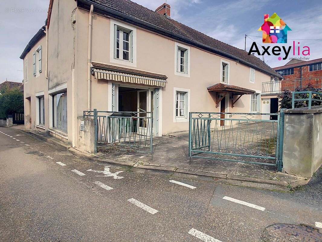 Maison à SAINT-AGNAN