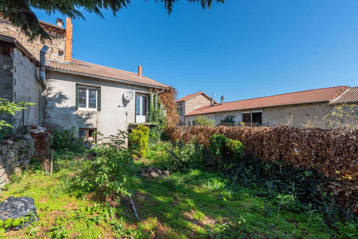 Maison à SAINT-GEORGES-LAGRICOL