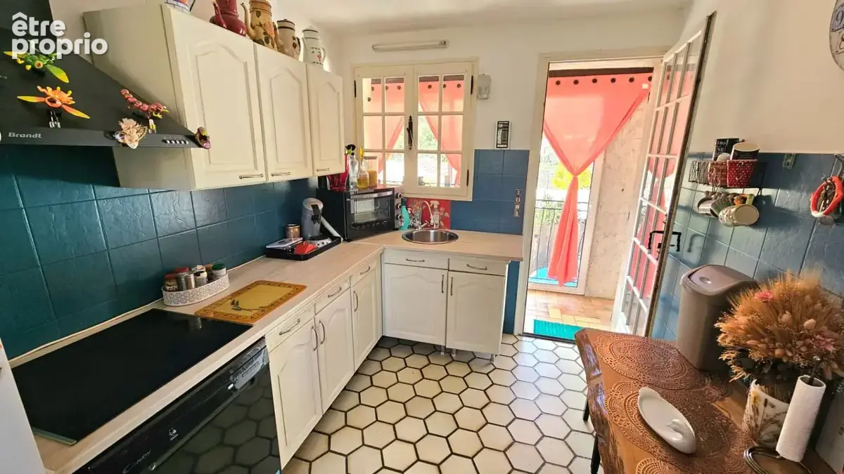 Maison unifamilialle ou deux logements, terrain 1900 m2 , piscine - photo 12