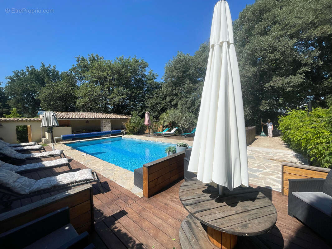 Maison à VAISON-LA-ROMAINE