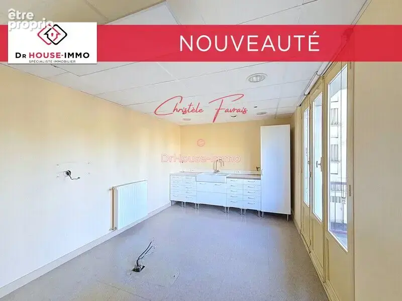 Appartement à FOUGERES