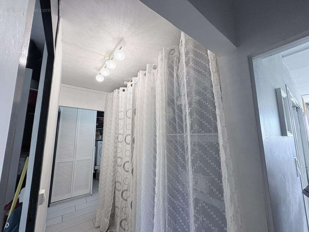 Appartement à LES ABYMES