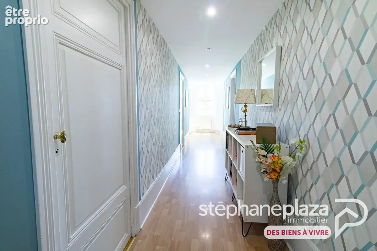 Appartement T4 Ceyzeriat 107 m2, jardin commun, cave et garage - photo 13