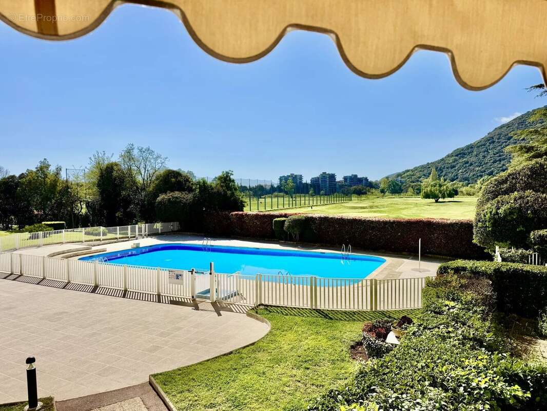 Appartement à MANDELIEU-LA-NAPOULE