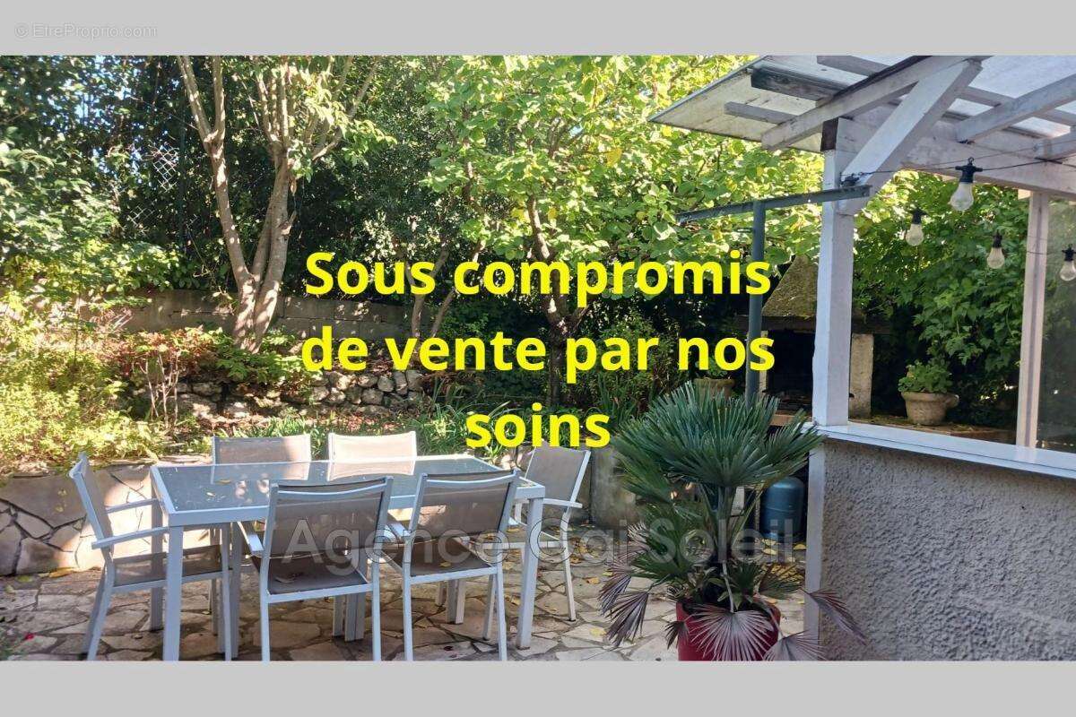 Maison à NISSAN-LEZ-ENSERUNE