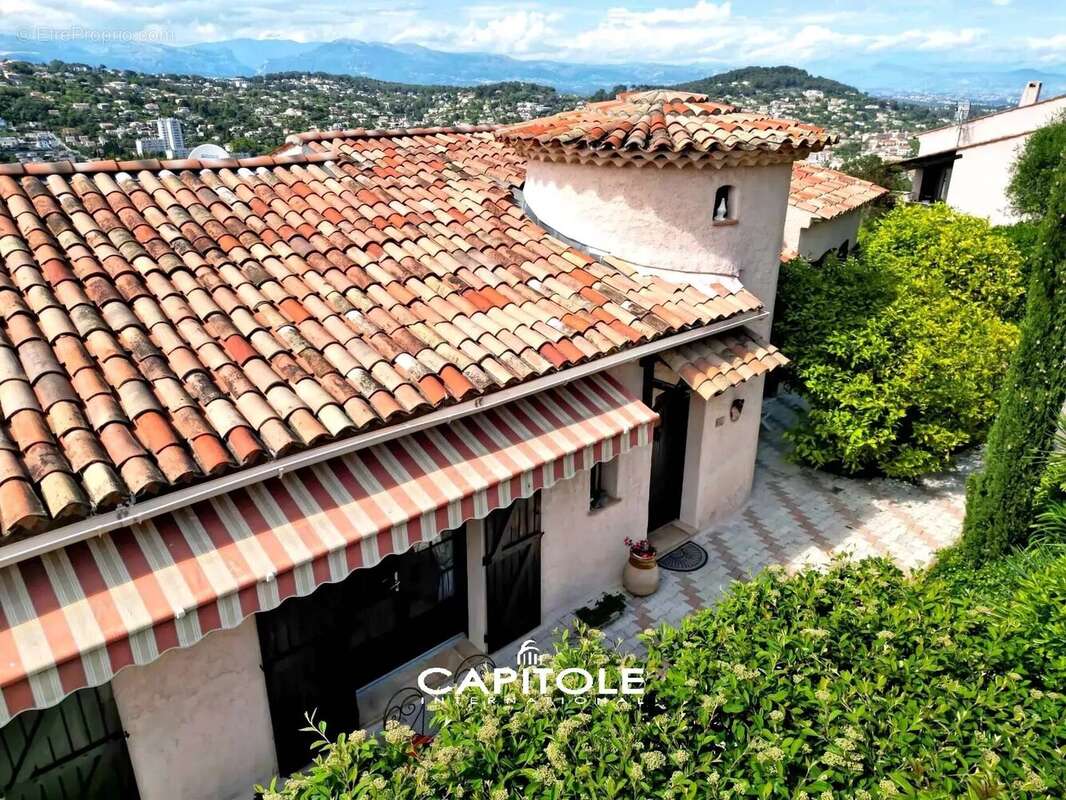 Maison à VALLAURIS